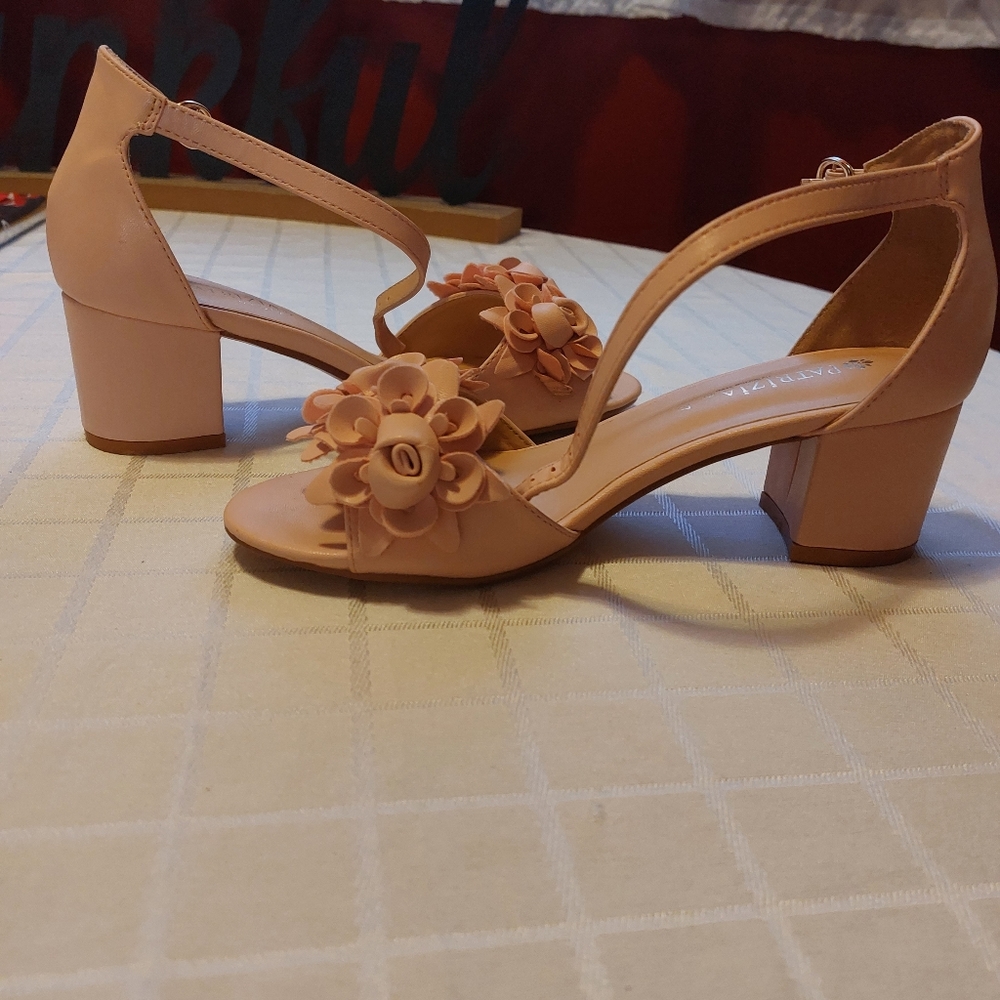 Pink Heels - Picture 3 of 4